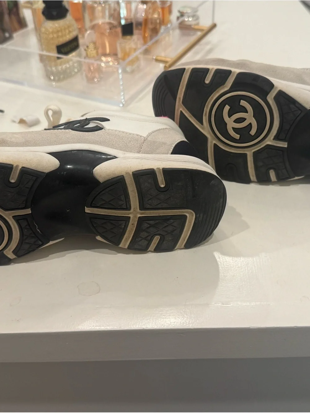 CHANEL iconic interlocking